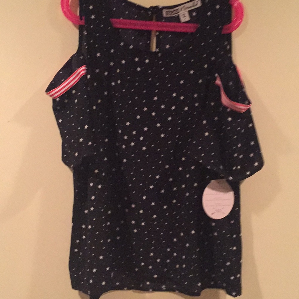 NWT Red, white and blue cold shoulder ruffle top